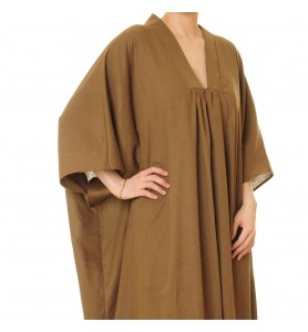 Caramel brown wide-sleeved cape robe
